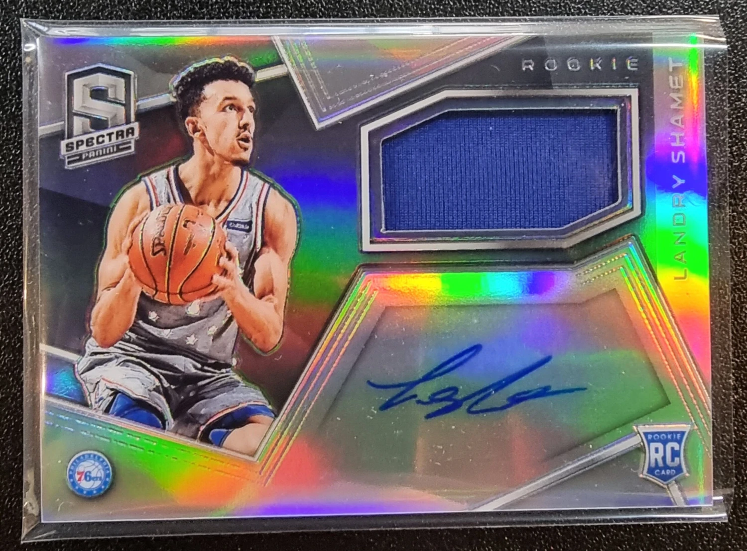 Landry Shamet RC #/299 - 2018-19 Panini Spectra PRIZM Rookie Patch Auto RPA #116 1 Landry Shamet RC #/299 - 2018-19 Panini Spectra PRIZM Rookie Patch Auto RPA #116